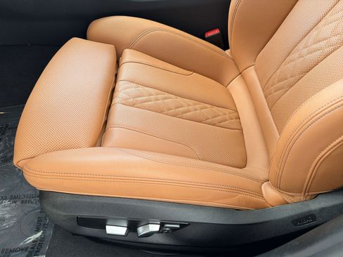 Used 2023 BMW 530i w/ Convenience Package RWD image 13