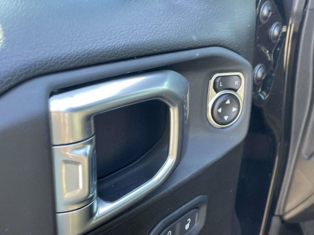 Used 2023 Jeep Gladiator Rubicon w/ LED Lighting Group AWD/4WD image 14