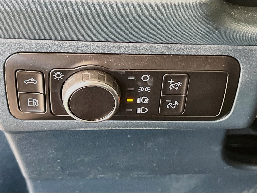 Used 2025 Ford Maverick XL w/ Equipment Group 101A AWD/4WD image 10