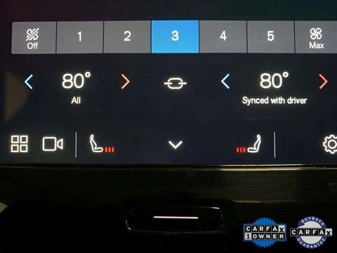 Used 2025 Volvo XC40 B5 Plus image 49