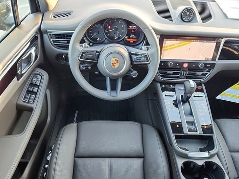 New 2026 Porsche Macan image 10