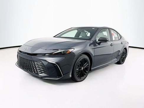 New 2026 Toyota Camry SE image 3