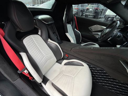 Used 2023 Chevrolet Corvette Stingray Premium Conv w/ Z51 Performance Package image 29