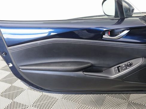 Certified 2025 MAZDA MX-5 Miata RF Grand Touring RWD image 13