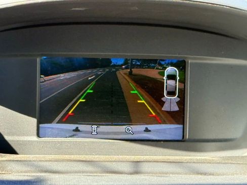 Used 2018 Ford Escape SE w/ Ford Safe & Smart Package image 12