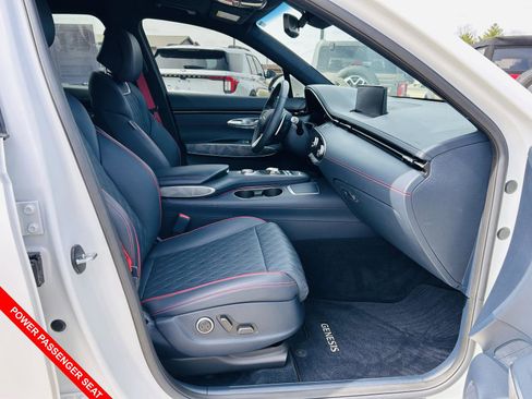 Used 2024 Genesis GV70 3.5T Sport w/ Sport Advanced Package image 34