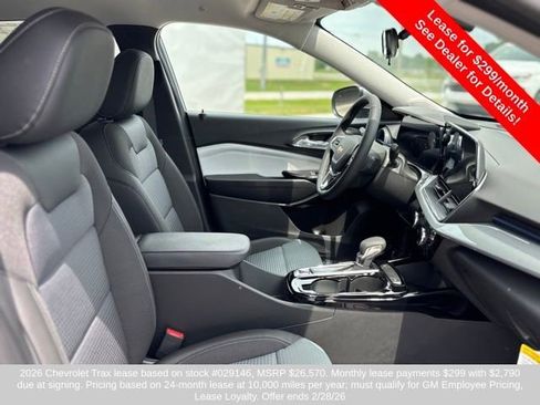 New 2025 Chevrolet Trax LT w/ Driver Confidence Package image 11