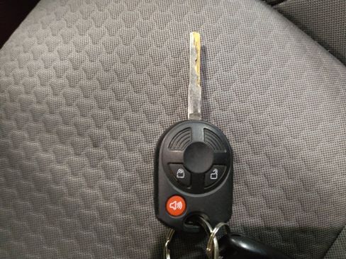 Used 2018 Ford Escape SE FWD image 32