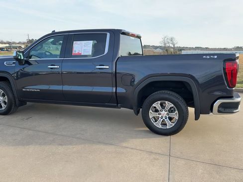 Used 2025 GMC Sierra 1500 SLT image 5