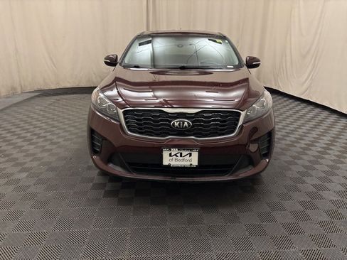Certified 2019 Kia Sorento LX image 2
