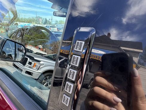 Used 2015 Ford F150 XLT w/ Equipment Group 302A Luxury image 26