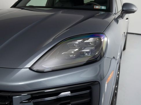 New 2026 Porsche Cayenne E-Hybrid image 39