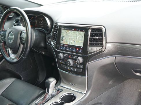 Used 2021 Jeep Grand Cherokee Trailhawk w/ Trailhawk Luxury Group AWD/4WD image 28