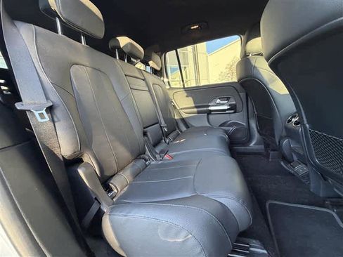 Certified 2022 Mercedes-Benz GLB 250 image 8
