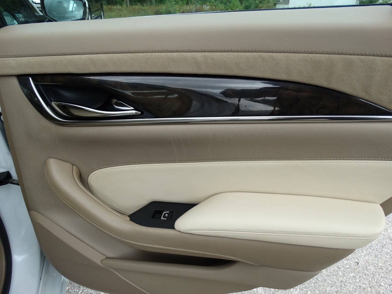 Used 2015 Cadillac CTS Luxury AWD image 39