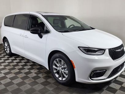 New 2026 Chrysler Pacifica Limited