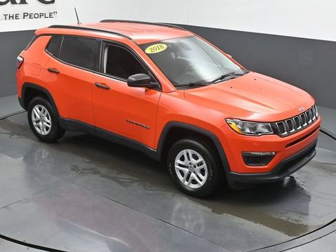 Used 2018 Jeep Compass Sport w/ Cold Weather Group AWD/4WD image 48