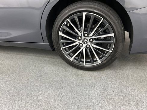 Used 2022 Lexus ES 350 w/ Premium Package image 28