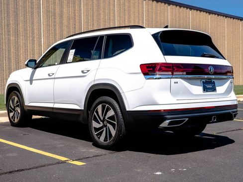 Used 2024 Volkswagen Atlas SE AWD/4WD image 7