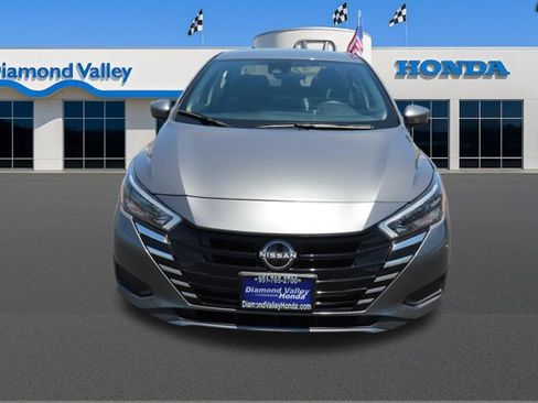 Used 2025 Nissan Versa SV FWD image 2