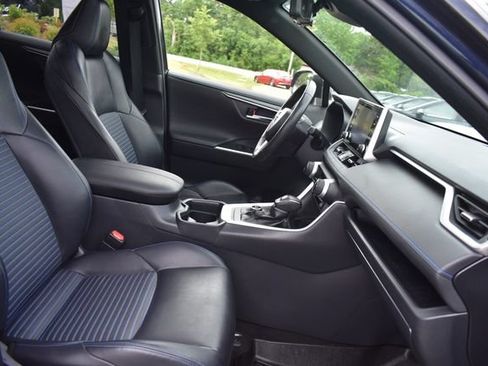 Used 2019 Toyota RAV4 XSE w/ XSE Weather Package AWD/4WD image 13