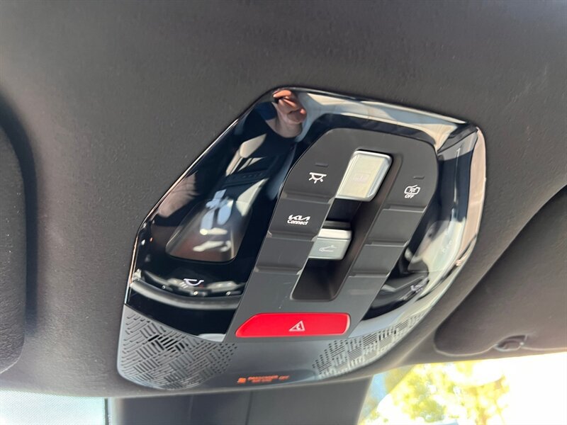 Used 2024 Kia EV9 GT-Line AWD/4WD image 46