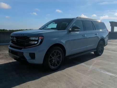 New 2026 Ford Expedition Max Platinum w/ Stealth Appearance Package AWD/4WD image 12