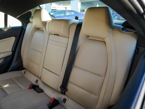 Used 2018 Mercedes-Benz CLA 250 image 16
