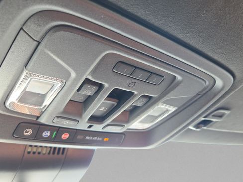 Used 2022 GMC Sierra 1500 Denali Ultimate image 32