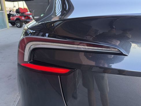 Used 2024 Tesla Model 3 image 14