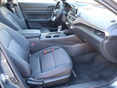 Used 2026 Nissan Altima 2.5 SV AWD/4WD image 16