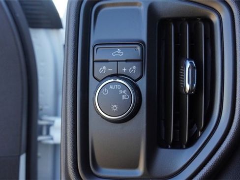 Used 2025 Chevrolet Silverado 1500 W/T w/ WT Value Package image 17