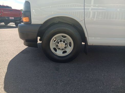 Used 2024 Chevrolet Express 3500 Extended w/ Driver Convenience Package RWD image 24