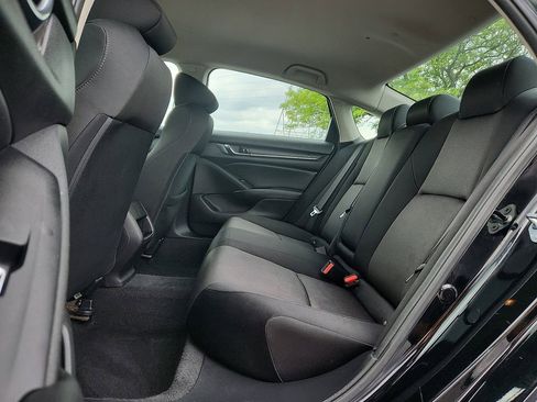 Used 2021 Honda Accord LX image 6