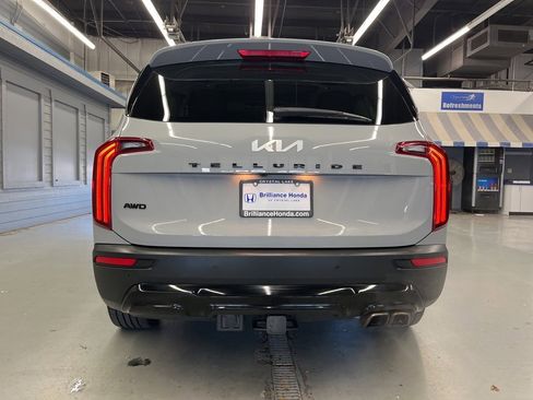 Used 2022 Kia Telluride SX w/ SX Prestige Package image 6