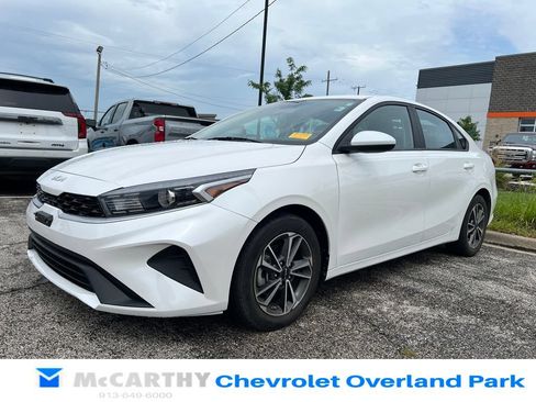 Used 2022 Kia Forte LXS FWD image 7