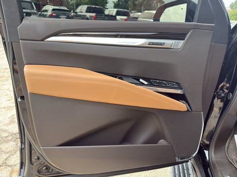 Used 2025 Cadillac Escalade Premium Luxury w/ Touring Package AWD/4WD image 25