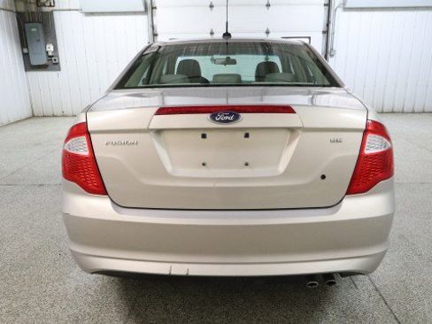 Used 2010 Ford Fusion SE image 8