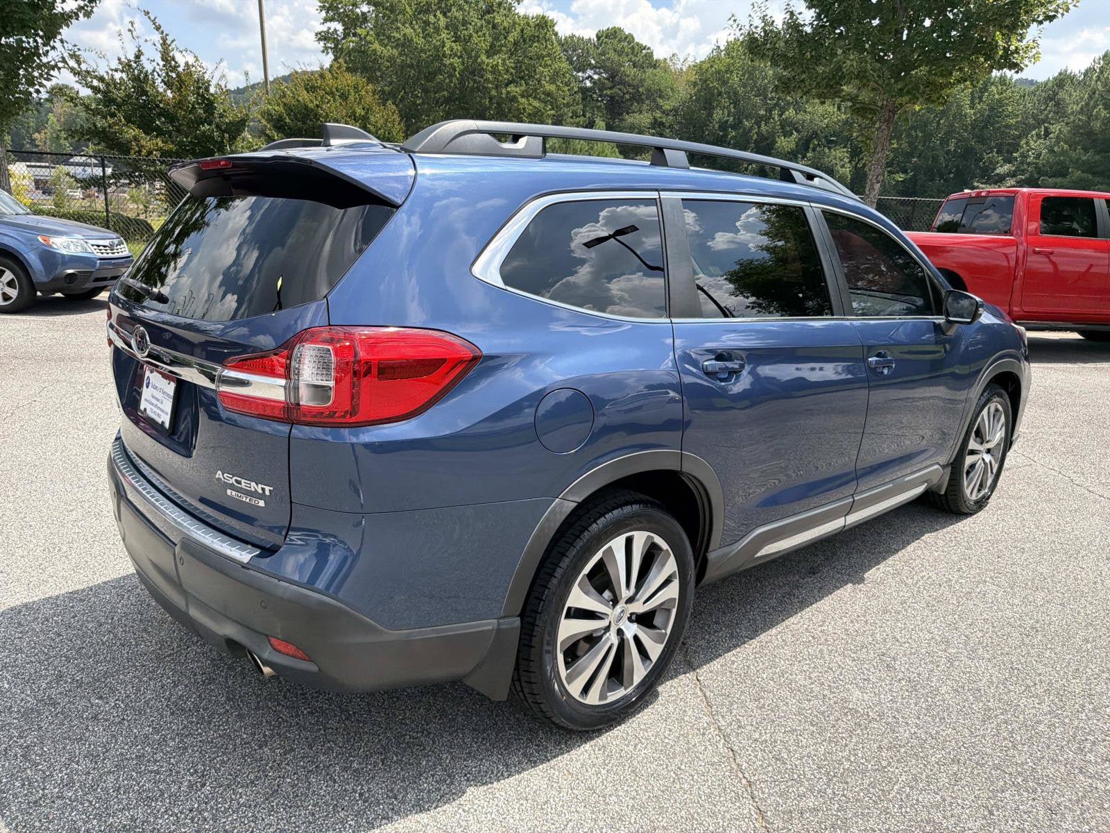 Used 2020 Subaru Ascent Limited w/ Technology Package AWD/4WD image 9