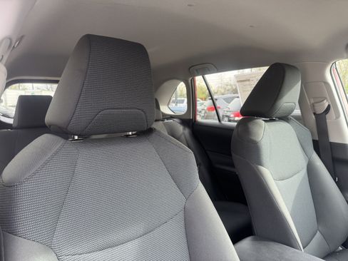 Used 2025 Toyota RAV4 LE image 20