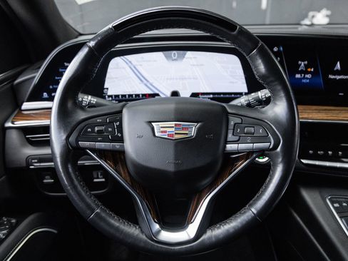 Used 2023 Cadillac Escalade Premium Luxury RWD image 13