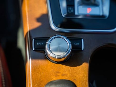 Used 2016 Mercedes-Benz SLK 300 image 25