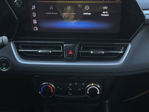 Used 2025 Chevrolet TrailBlazer LT image 18