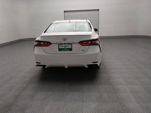Used 2021 Toyota Camry SE FWD image 7