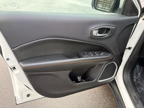 Used 2019 Jeep Compass Limited w/ Advanced Safety Group image 11