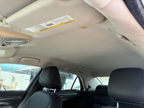 Used 2018 Chrysler 300 Touring w/ Sport Appearance Package image 29