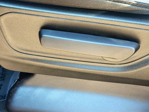 Used 2023 RAM 1500 Big Horn RWD image 24