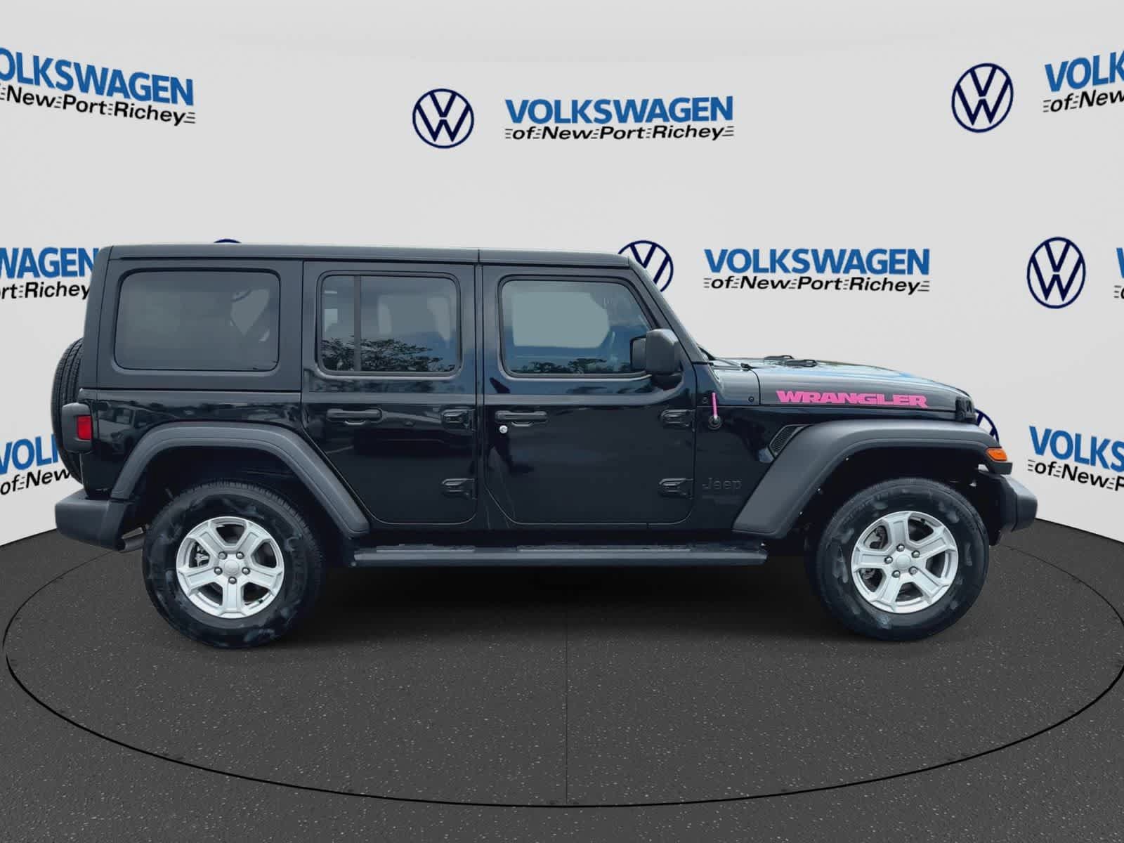 Used 2021 Jeep Wrangler Unlimited Sport AWD/4WD image 9