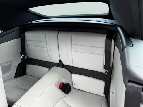 Used 2024 Porsche 911 Carrera image 18