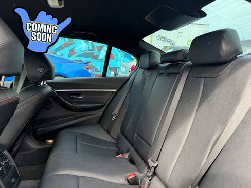 Used 2017 BMW 330i xDrive Sedan AWD/4WD image 16